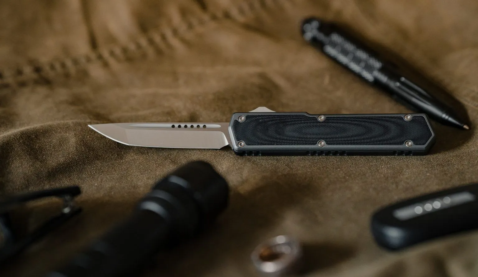 AKC Knives Shop -AKC Knives Shop tacknives hero banner 1536x890 1